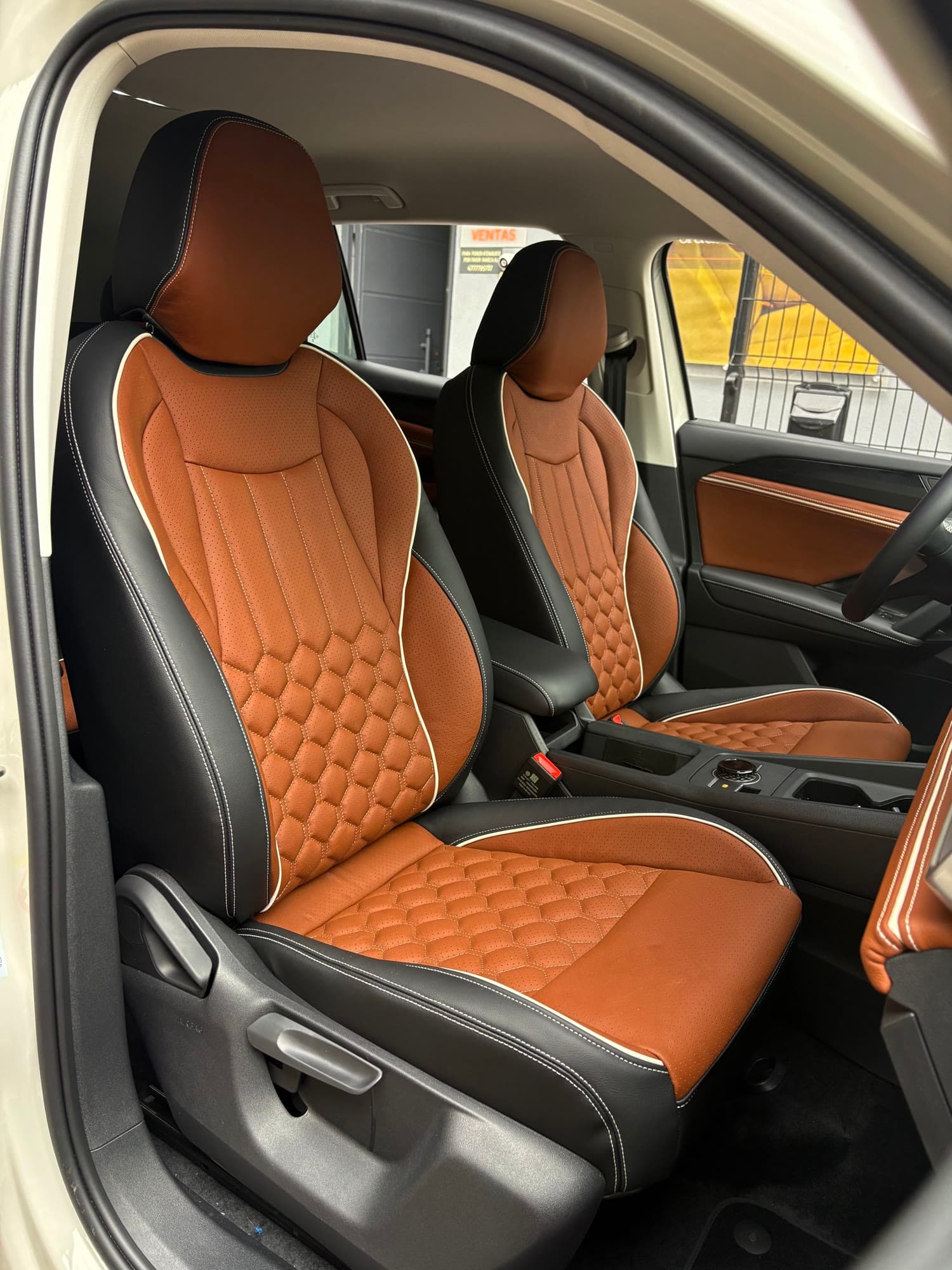 Volkswagen Tiguan — foto 2