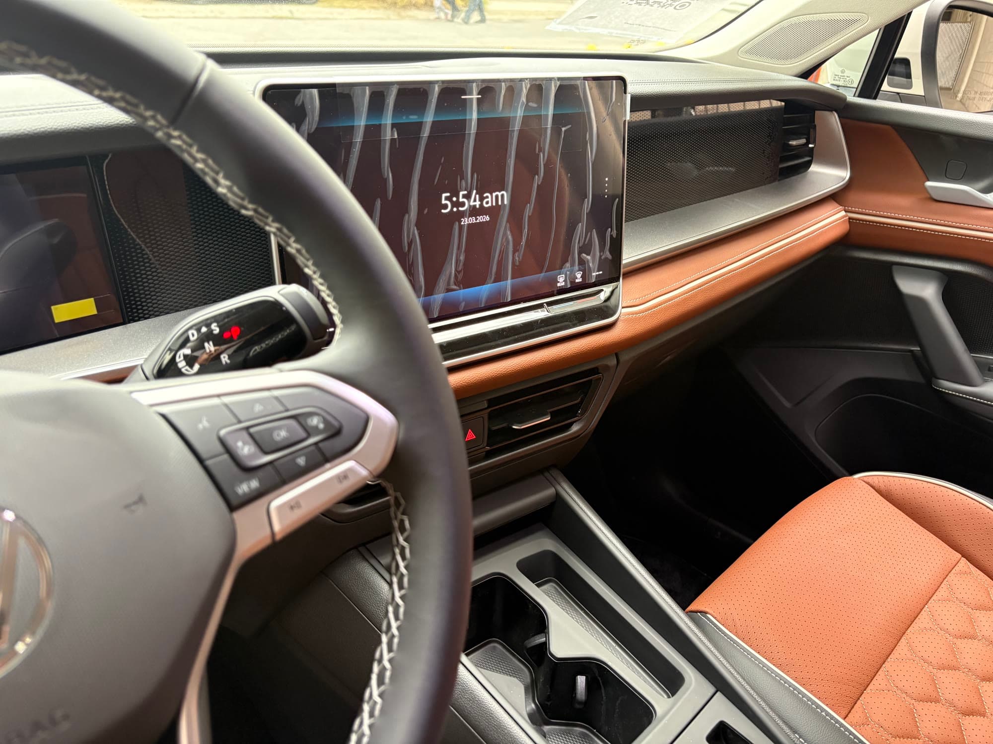 Volkswagen Tiguan — foto 4