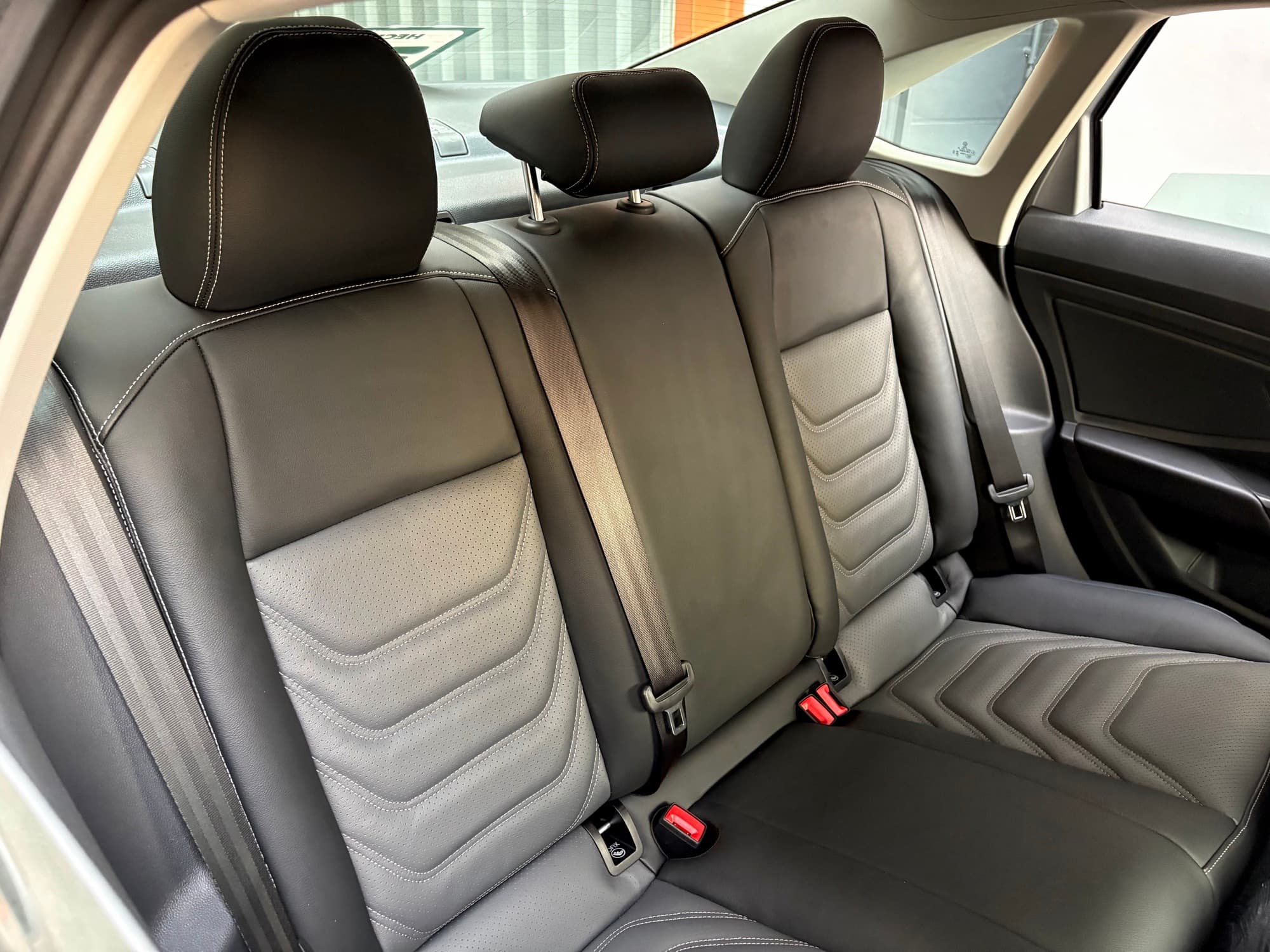 Volkswagen Jetta — foto 3