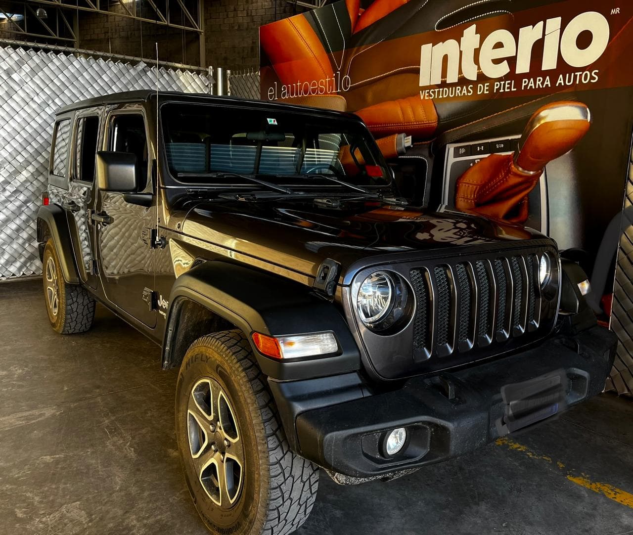 Jeep Wrangler Sport 4P 2021 — foto 1