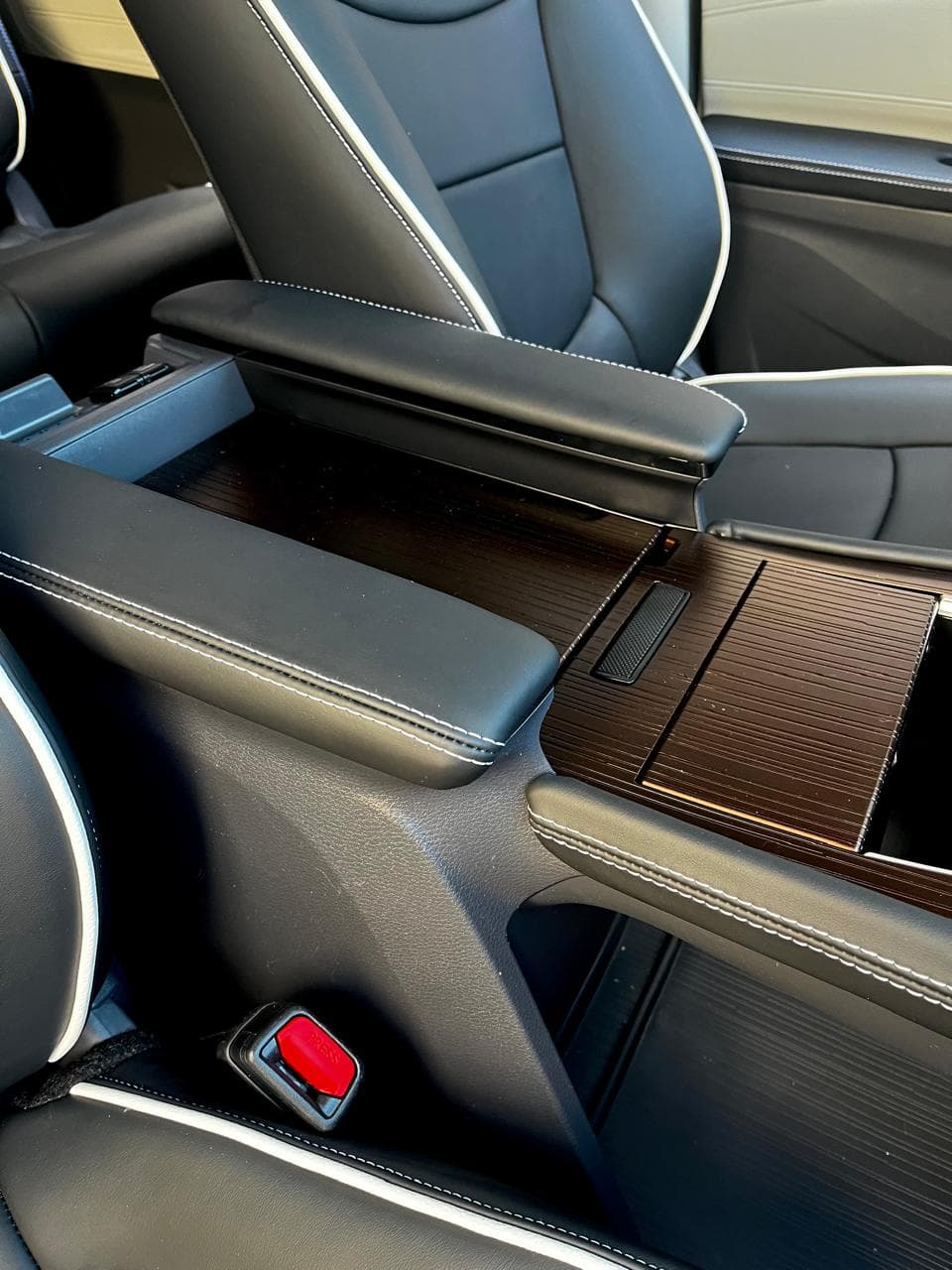 Toyota Sienna XLE 2023 — foto 5